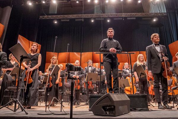 CLOSING GALA GOLDEN VOICES