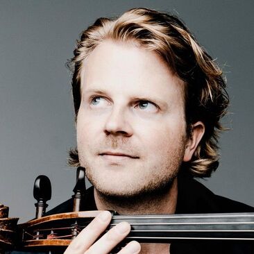 Julian <br>Steckel