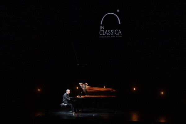 The Piano Legend